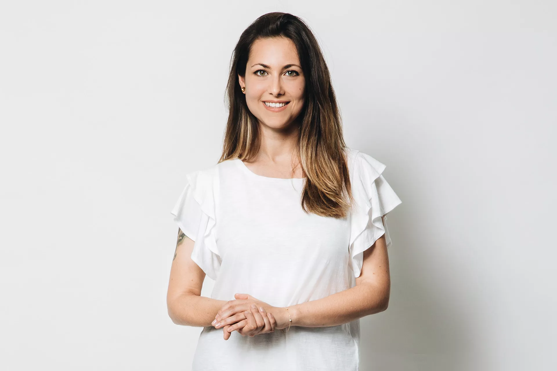 EMA | Alina Tsiobanidis