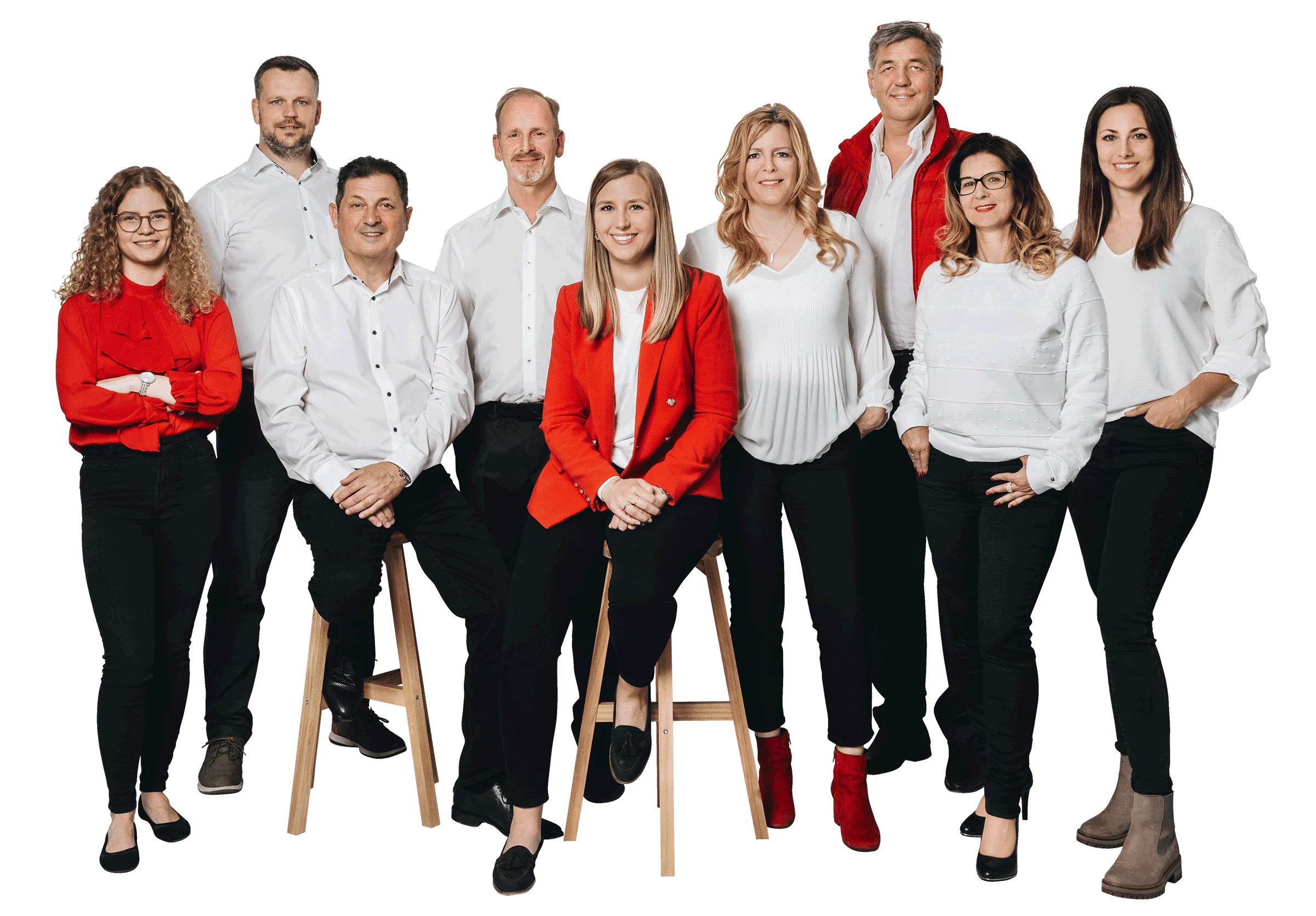 Das Team von EMA Immobilien. Von links nach rechts: Sophie Röschlein, Oliver Theil, Mario Hesse, Christian Scheffler, Sabrina Nenn, Angela Schwabe, Ingo Nenn, Petra Sebastian, Alina Tsiobanidis